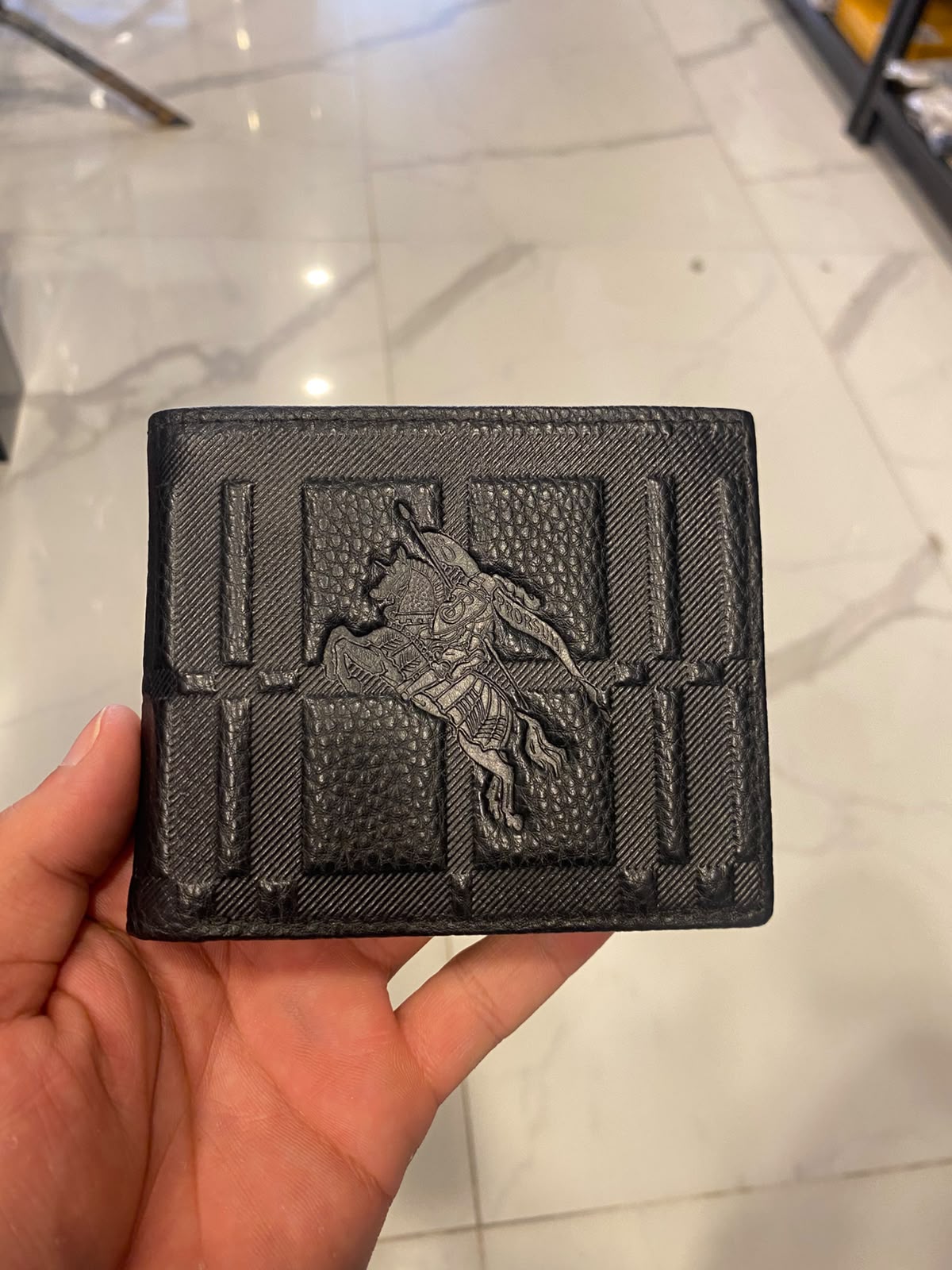 SW Burberry 104