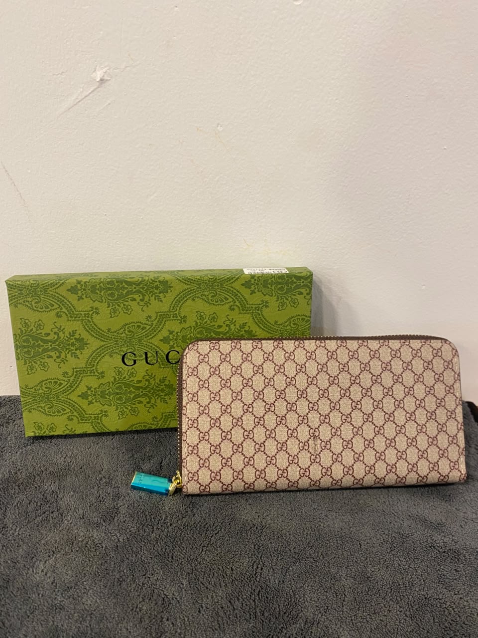 Gucci chain 724