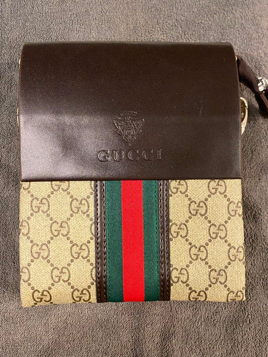 Gucci vertical
