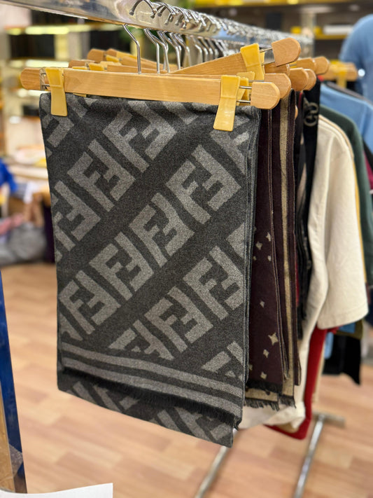 Fendi muffler k1