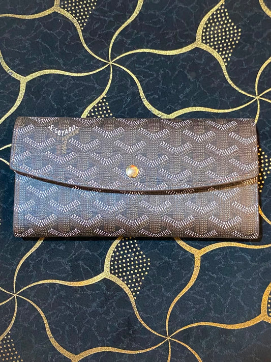 Goyard brown
