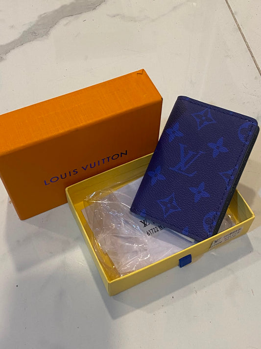 LV blue 705