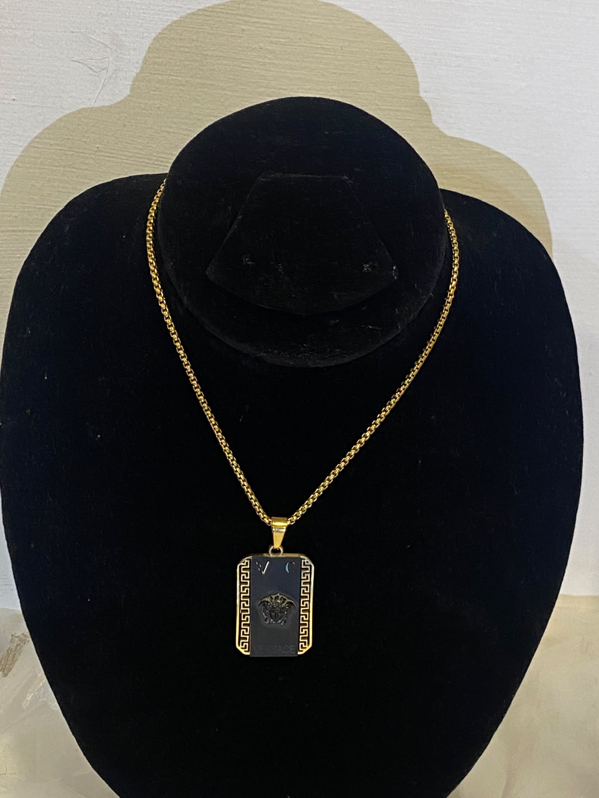 Versace chain 501