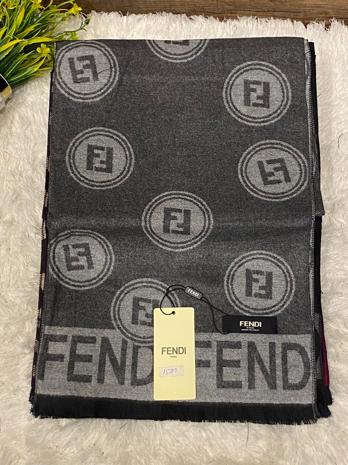 Fendi 1587