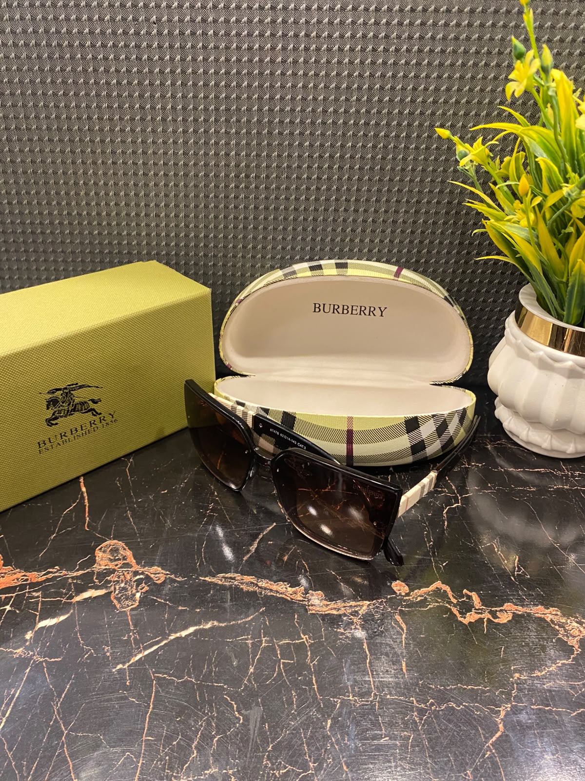 Burberry 1013