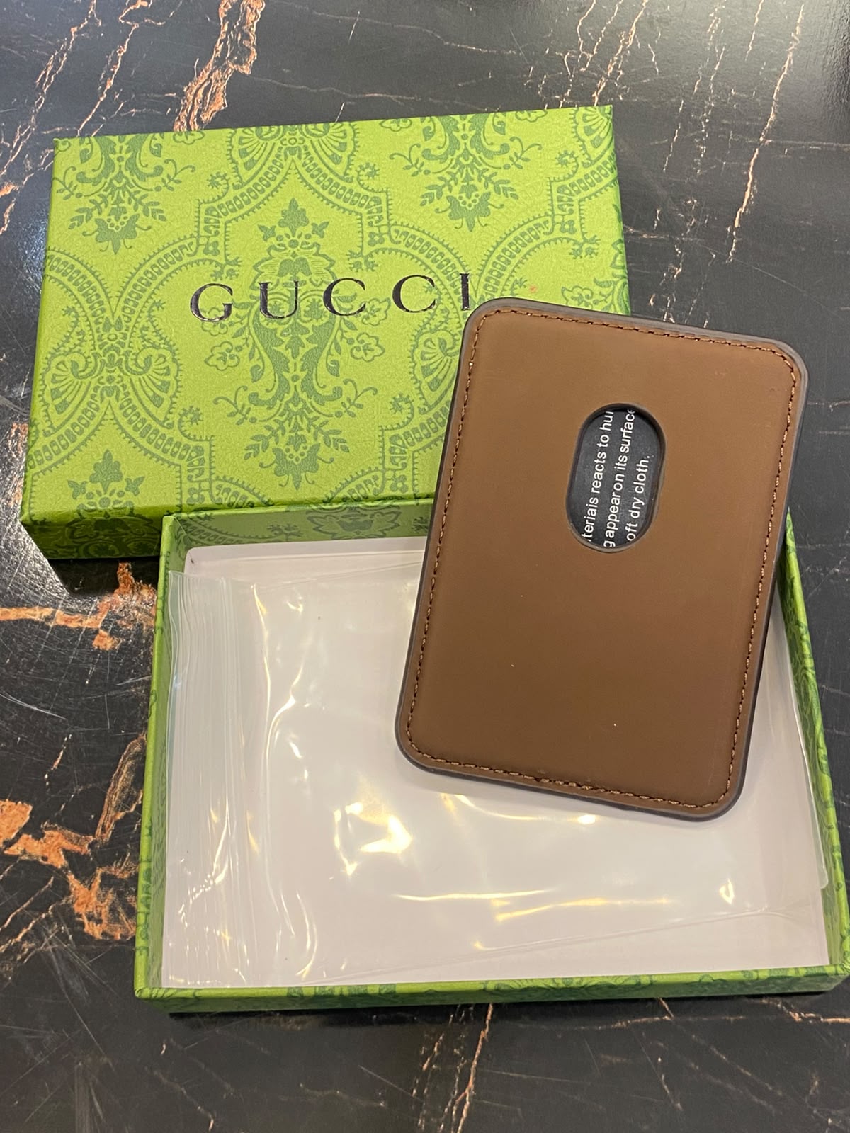 Mag Gucci 772
