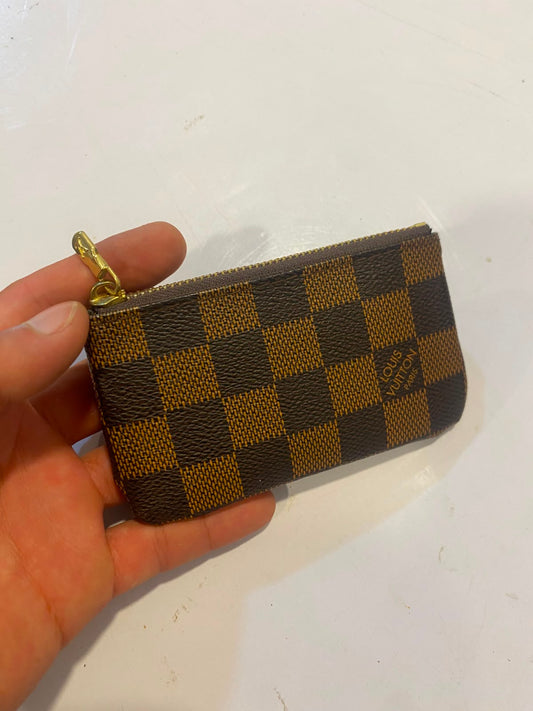 LV brown 758