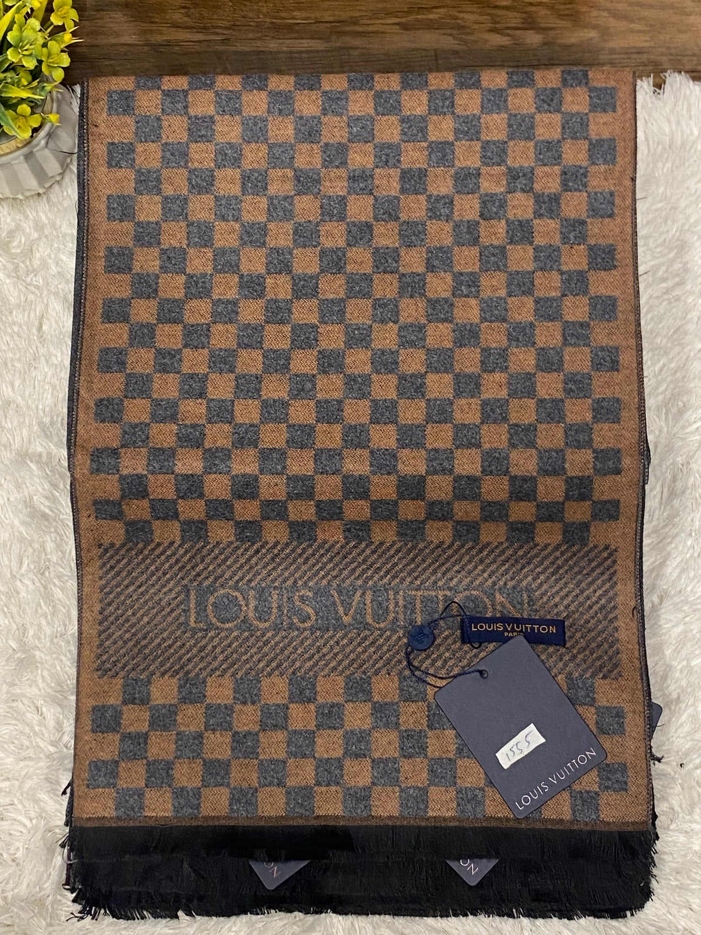 LV 1555