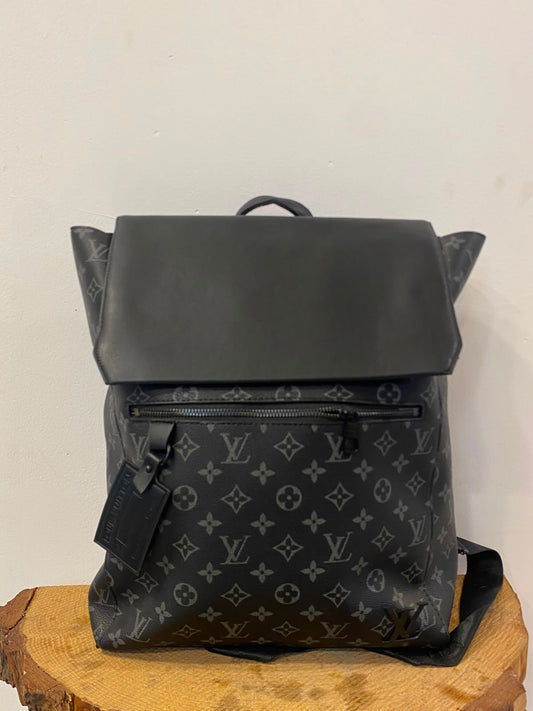 LV b bag 2