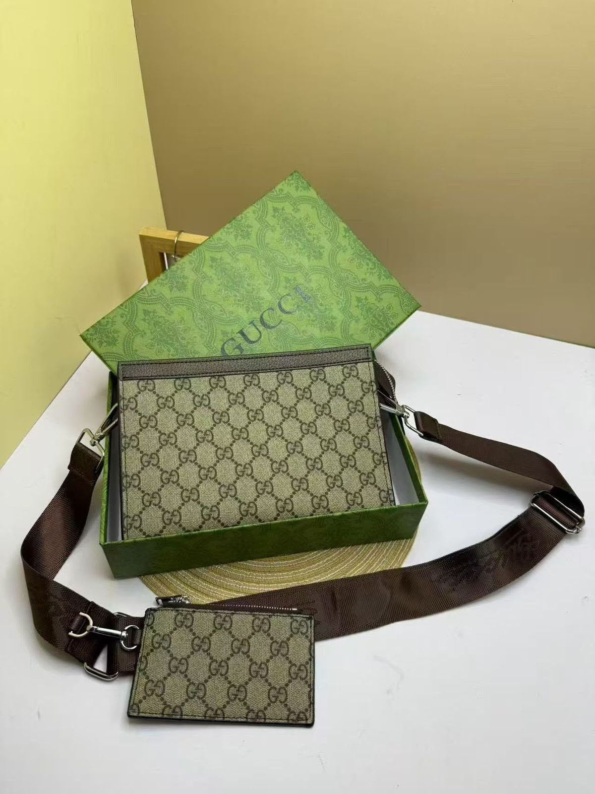 Gucci skin tiny
