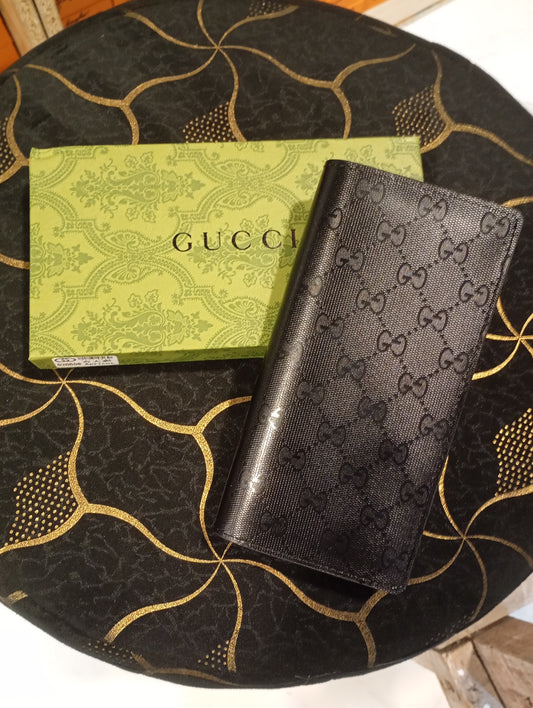 Gucci black 001