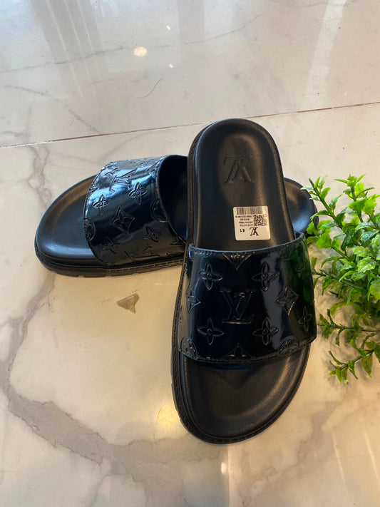 LV black flower 2