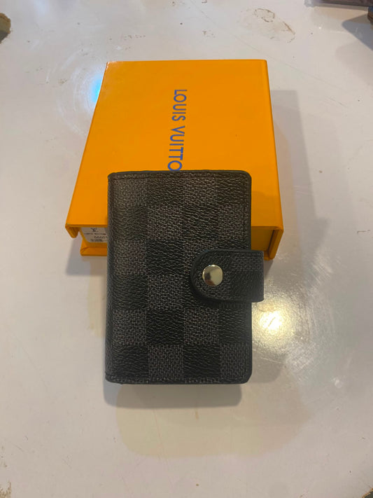 LV box 756