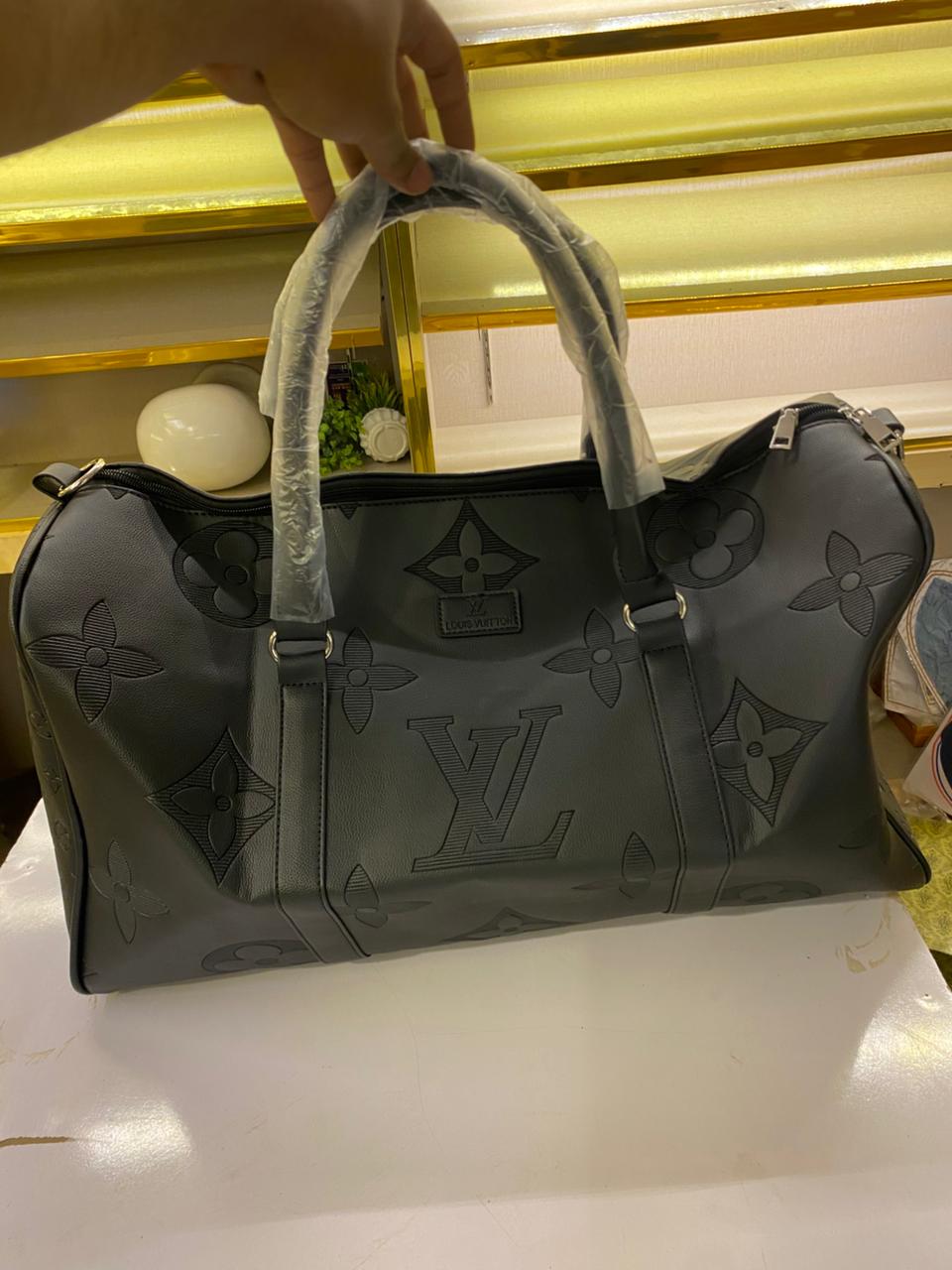 LV travelbag 56