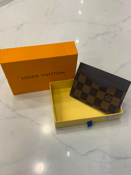 LV 739