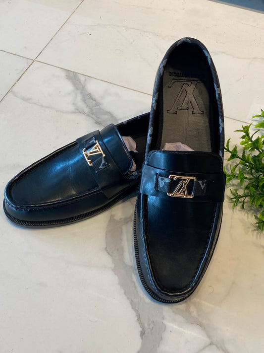 LV f.black 1
