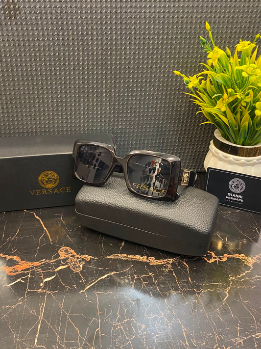 Versace 1040