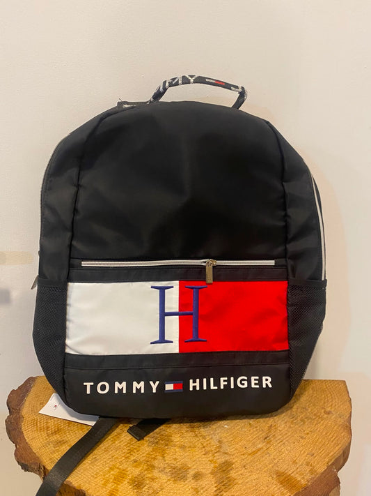 Tommy black