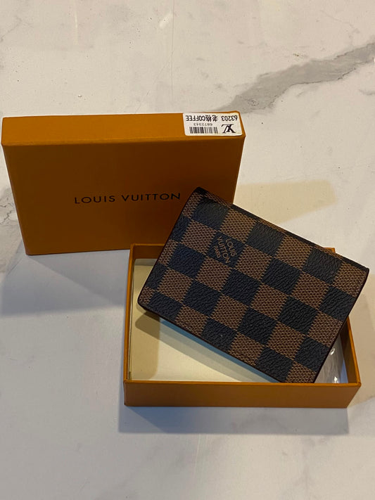 LV 712