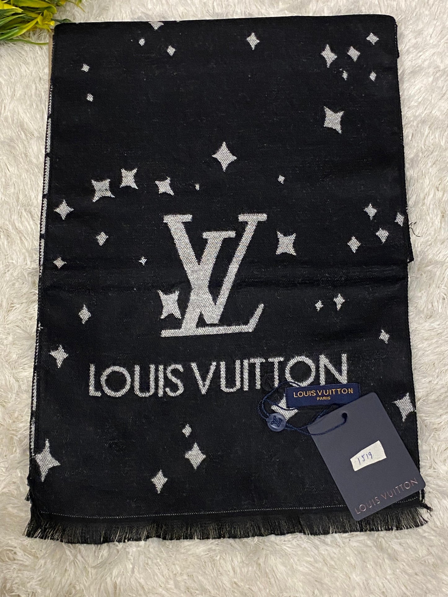 LV 1519