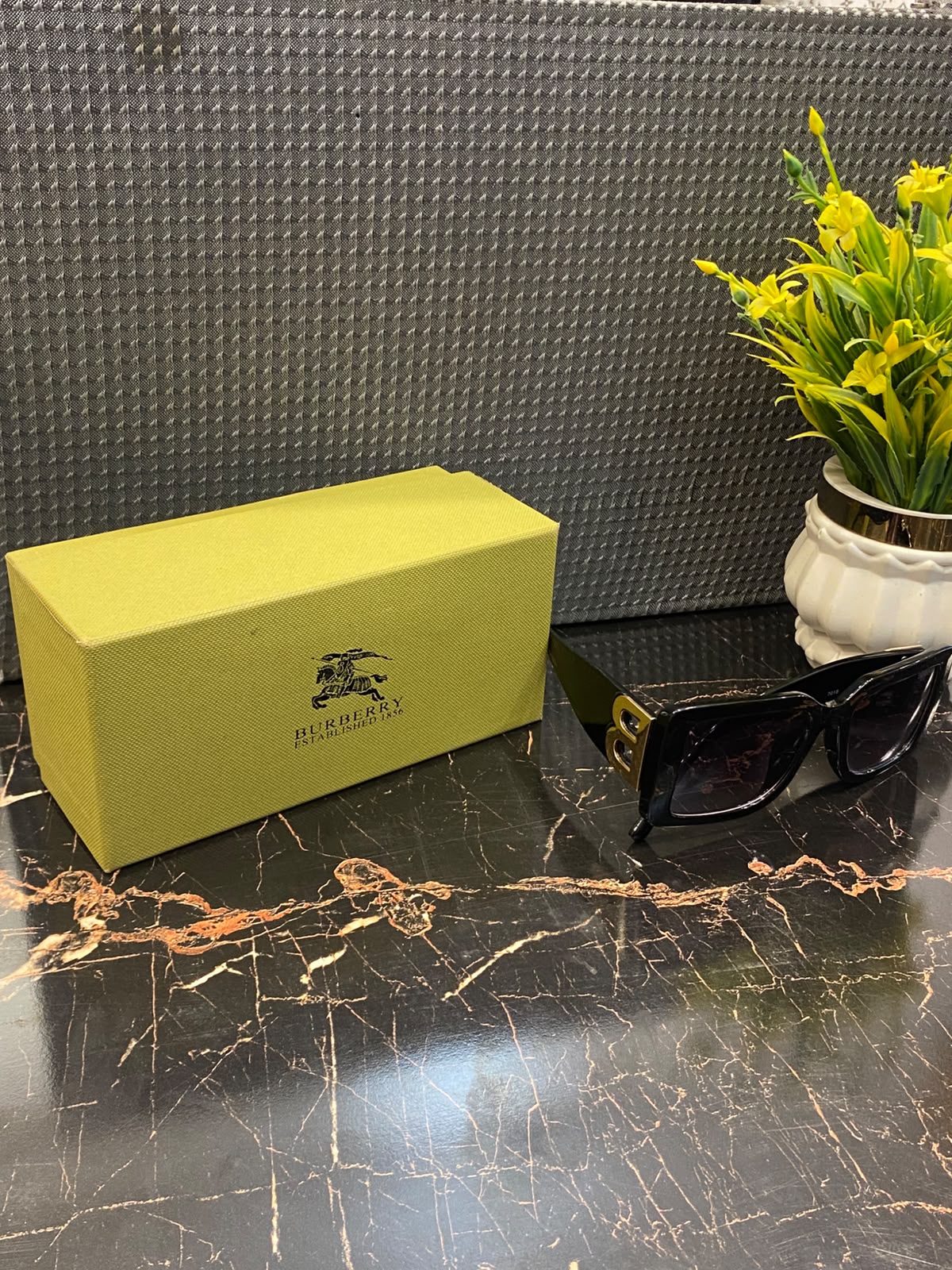 Burberry 1011