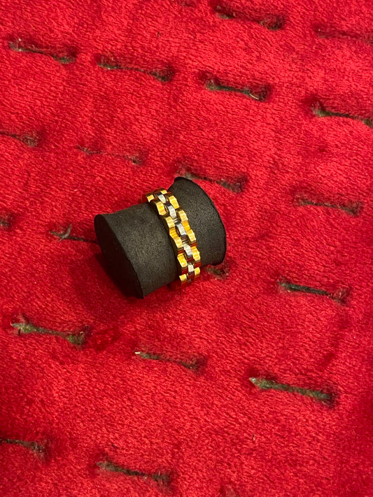 Ring 1110