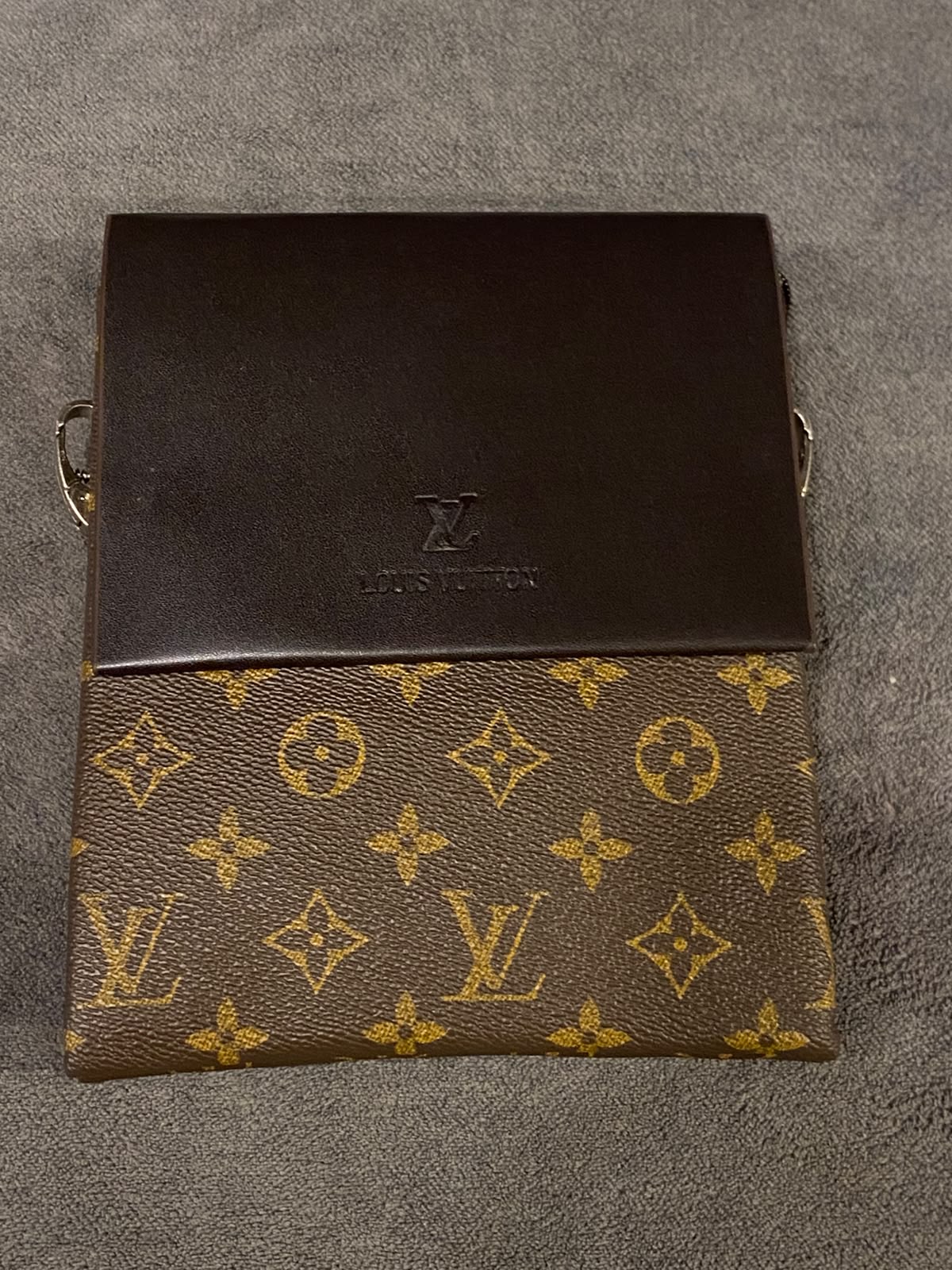 LV F.brown