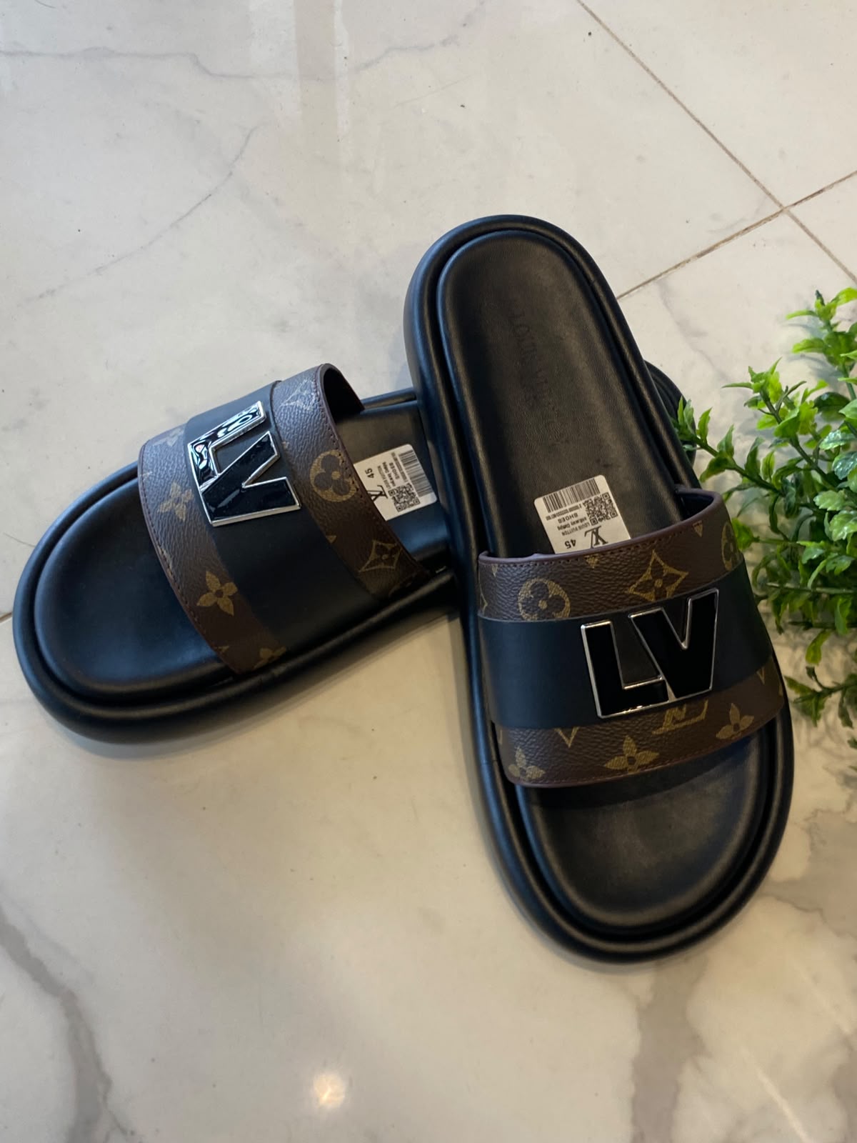 LV black logo