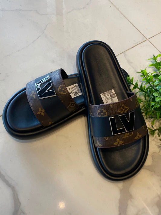 LV black logo