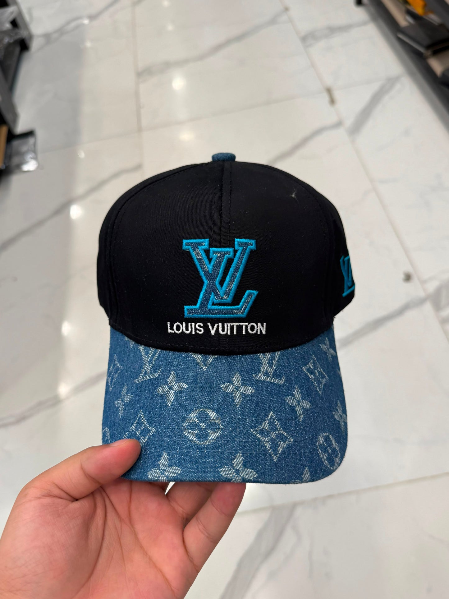 Lv BLV