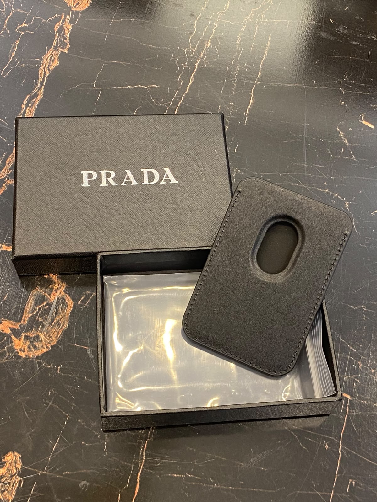 Mag Prada 786
