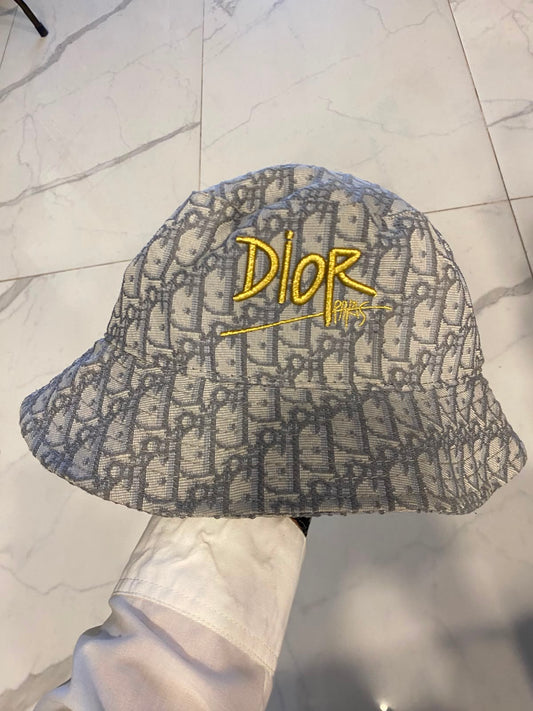 Dior hat grey