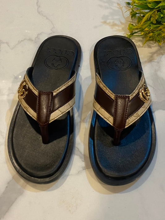 Gucci brown 313