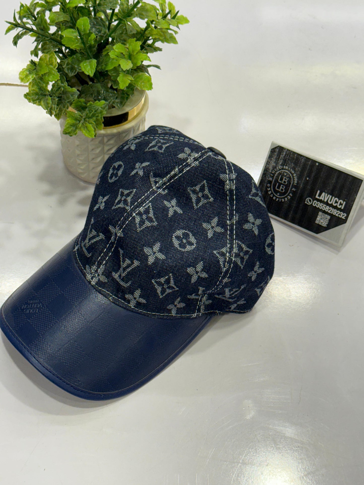 LV j10 cap