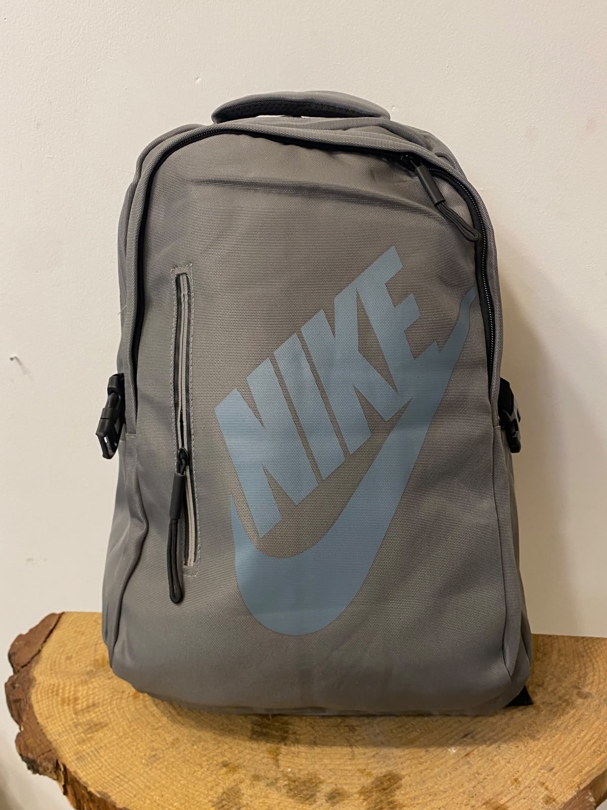 Nike b bag