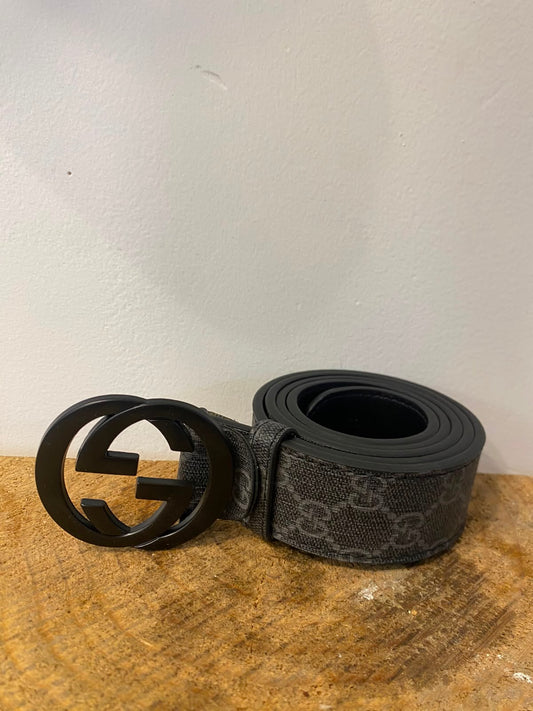 Gucci black A
