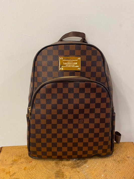 LV b bag 4