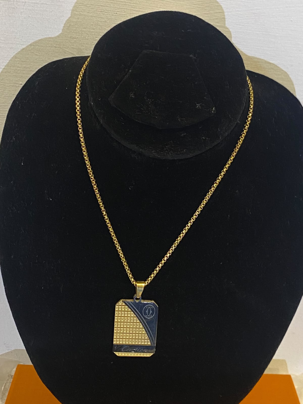 Cartier chain 512