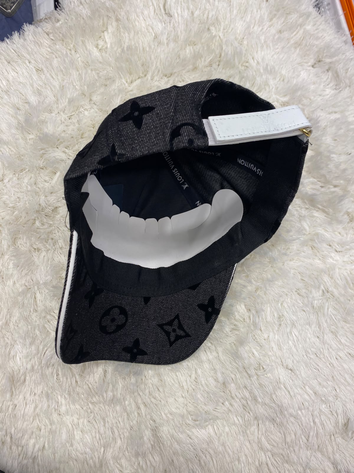 LV black Imp