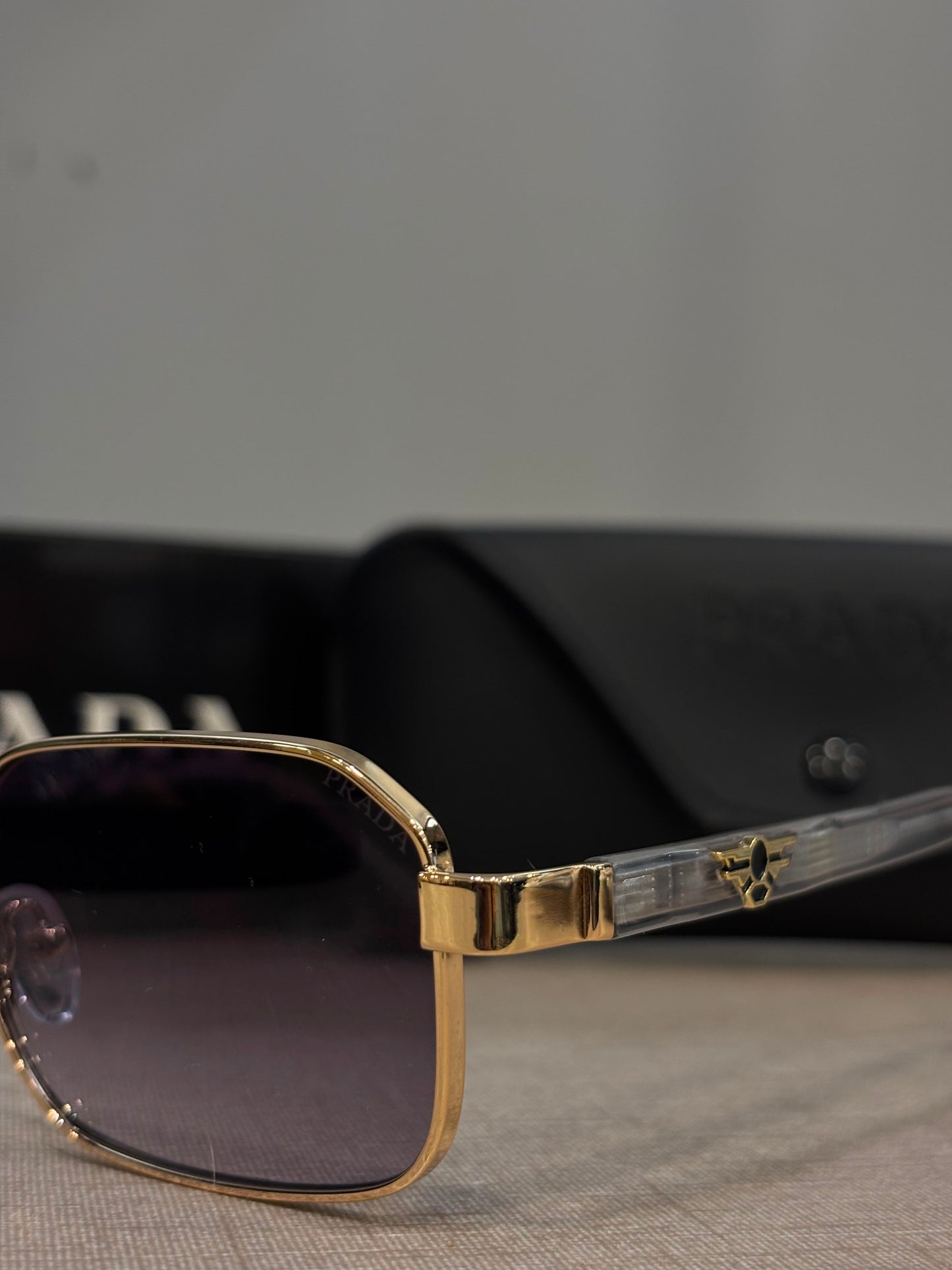 Prada 1058