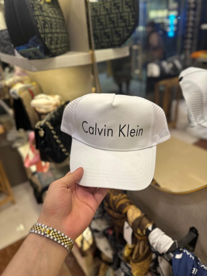 CK White Cap