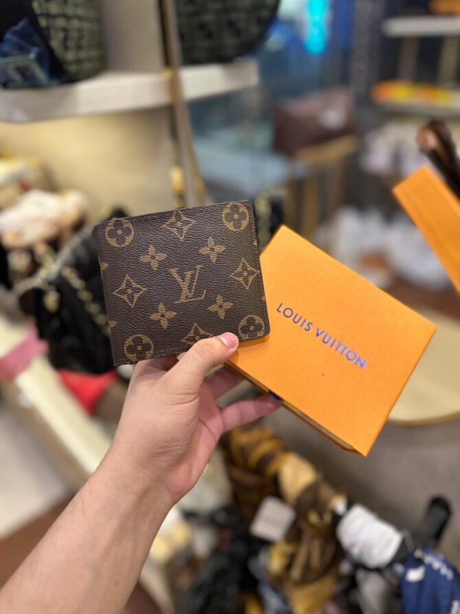 Lv Brown Monogram Wallet