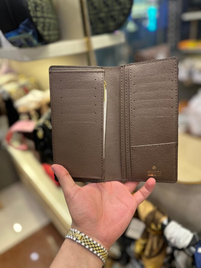 Gucci skin Long wallet