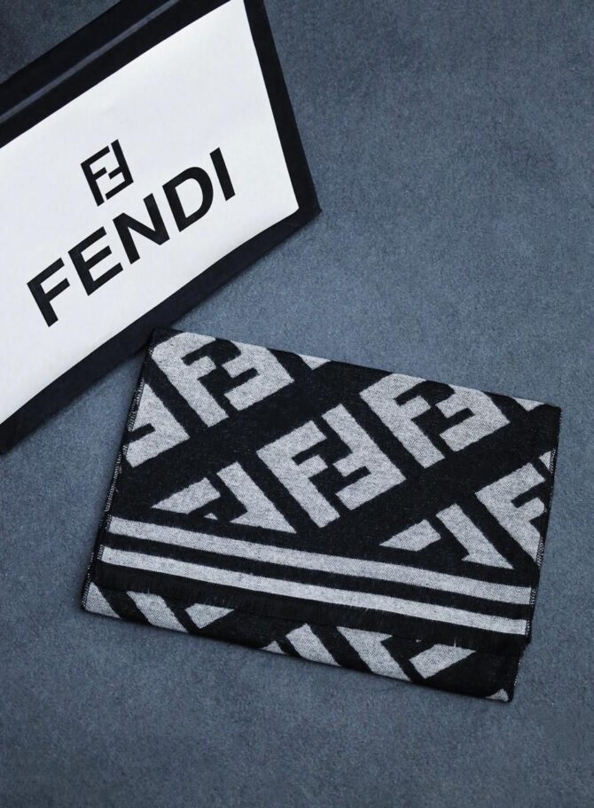 Fendi FF Bgrey Woollen Muffler