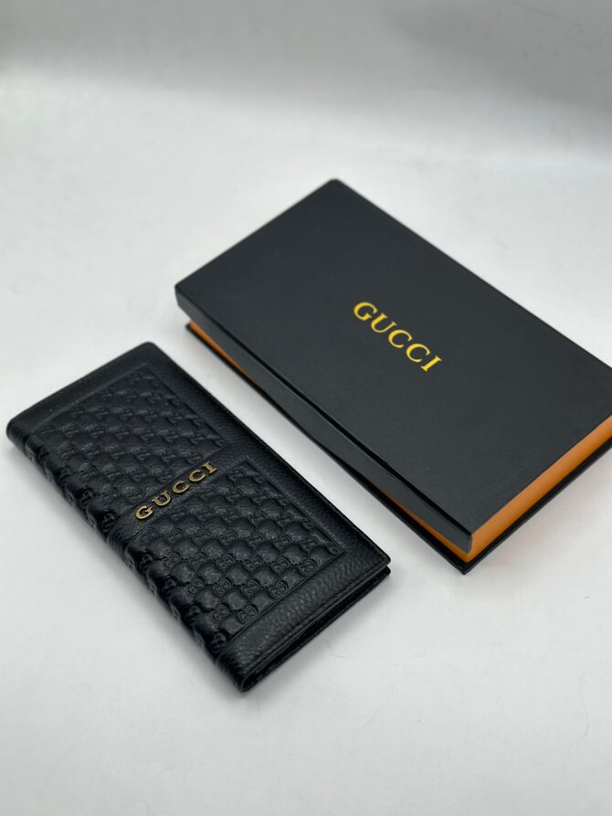 Gucci Leather long 259C phone space wallet