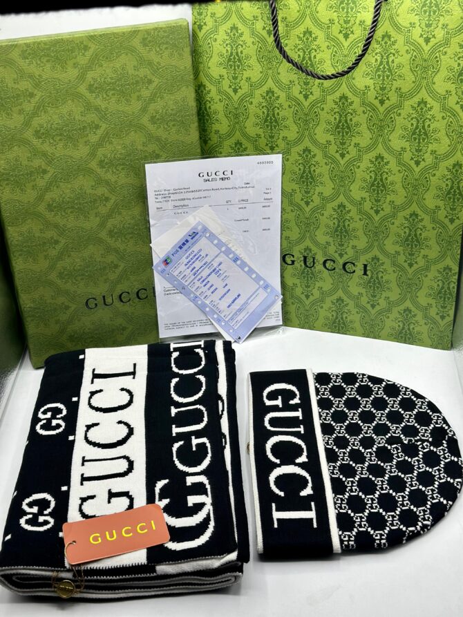 Gucci Muffler Cap Pair