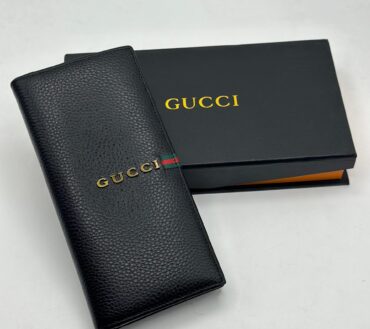 Gucci leather long 739C phone space wallet