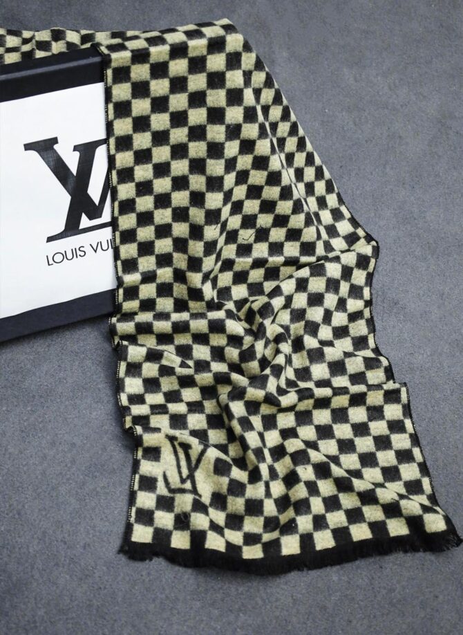 LV black Golden boxes muffler