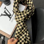 LV black Golden boxes muffler