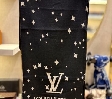 Louis Vuitton Black Stars Woolen Muffler